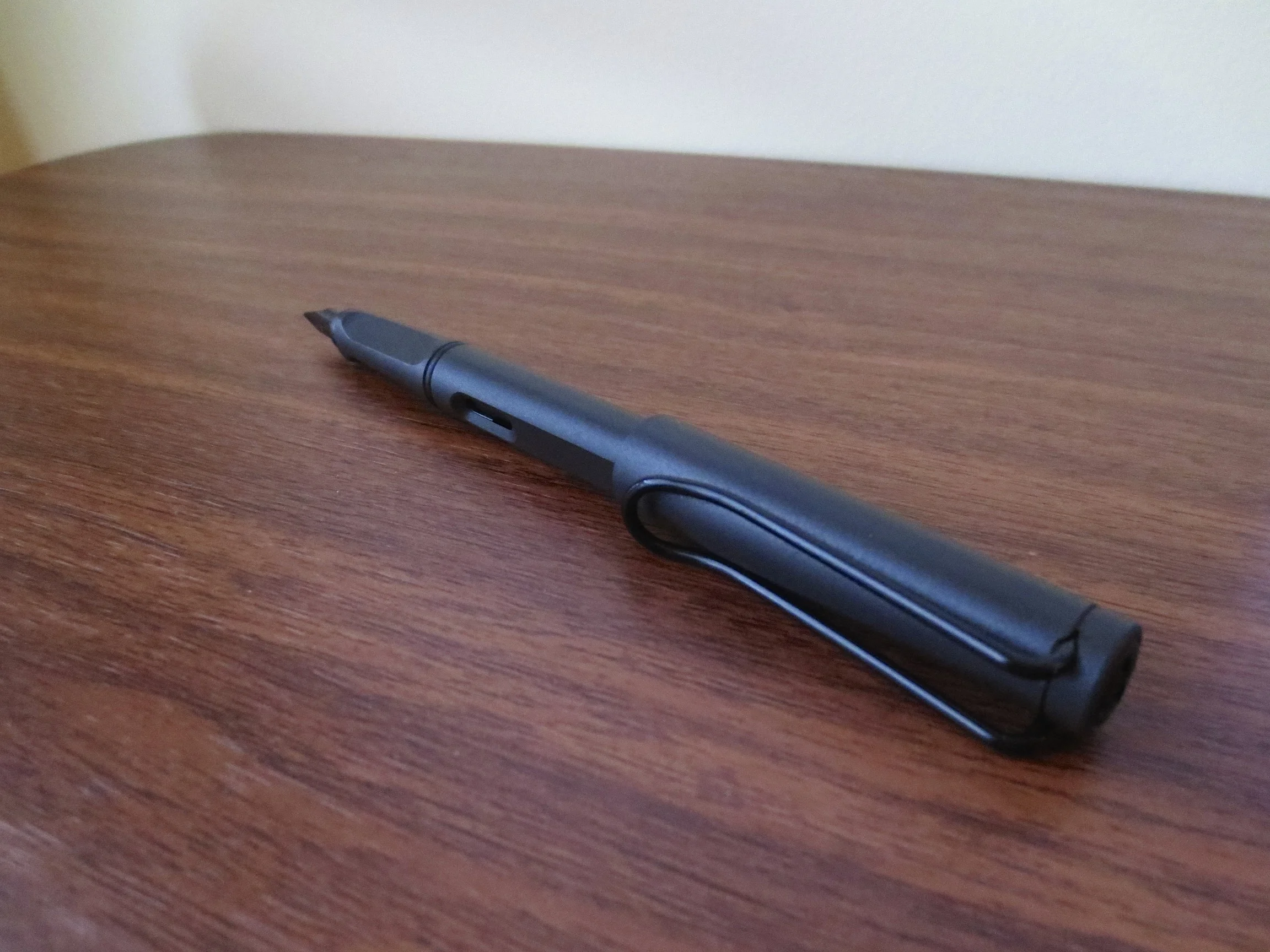 Basic Black: One Week with the Lamy Safari — The Gentleman Stationer